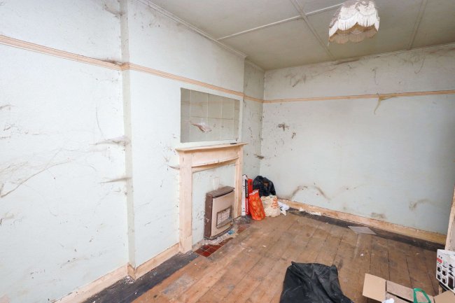 30 Beechcroft Avenue, Bexleyheath, Kent, DA7 6QS 4