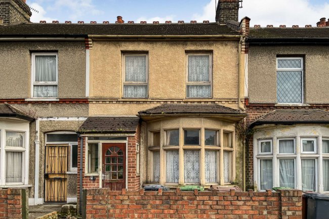 430 Ripple Road, Barking, Essex, IG11 9RU 3