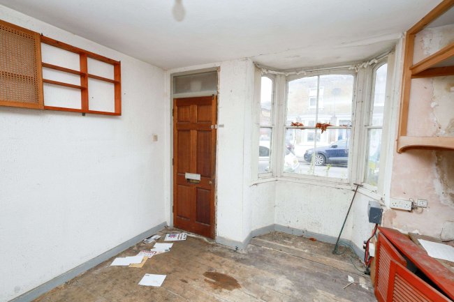 14 Dudley Street, Leighton Buzzard, Bedfordshire, LU7 1SE 10