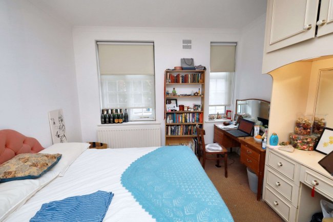 28A The Market Place, Falloden Way, Golders Green, London, NW11 6JJ 7