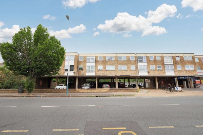 14 Paul Court, London Road, Romford, Essex, RM7 9PR 10