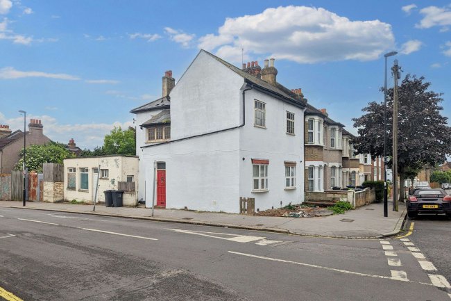 51a Norwich Road, Thornton Heath, Surrey, CR7 8NA 7