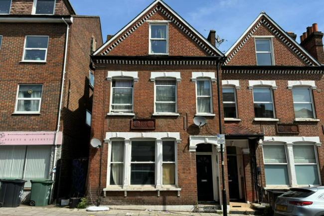 Flat 1, 29 Shrubbery Road, Streatham, London, SW16 2AS 8