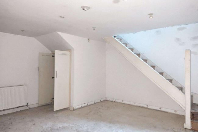 Flat 1, 29 Shrubbery Road, Streatham, London, SW16 2AS 8