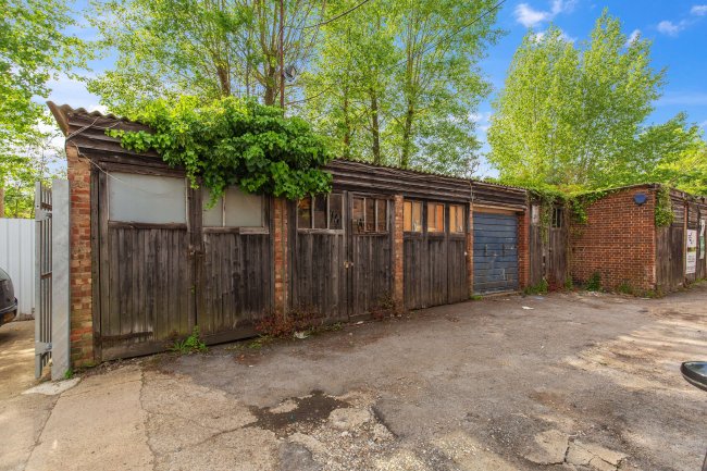 12-14 & 16-18 Hallowell Road, Northwood, Middlesex, HA6 1DW 8