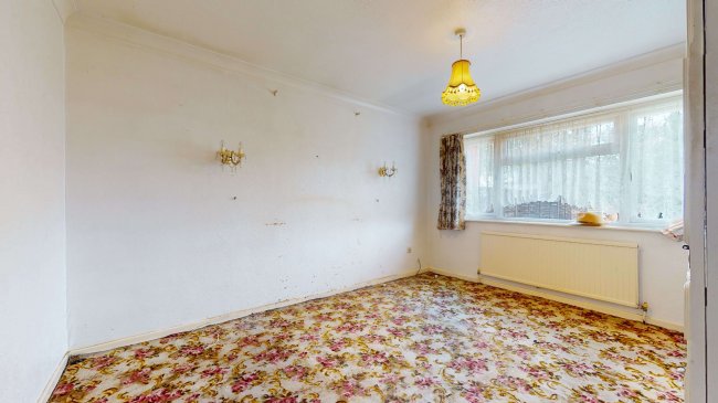 Clovelly, Princess Margaret Road, East Tilbury, Grays, Essex, RM18 8RP 7