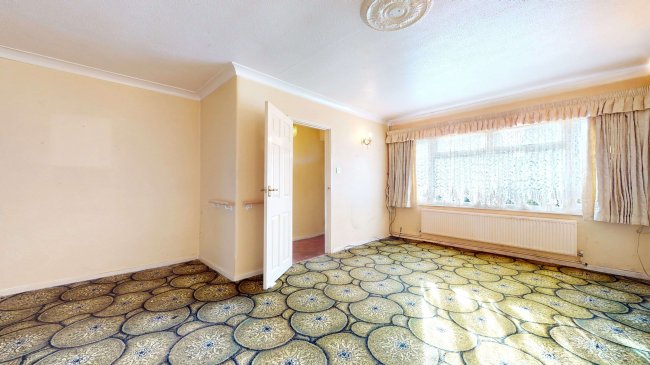 Clovelly, Princess Margaret Road, East Tilbury, Grays, Essex, RM18 8RP 7