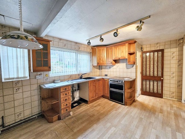 3 Rosemount, Middleton, Manchester, M24 5RR 2