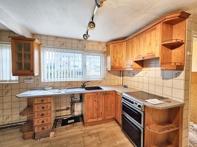 3 Rosemount, Middleton, Manchester, M24 5RR 2