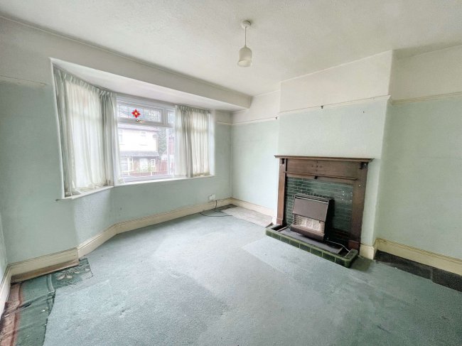 6 Russell Road, Weston Point, Runcorn, WA7 4BG 4