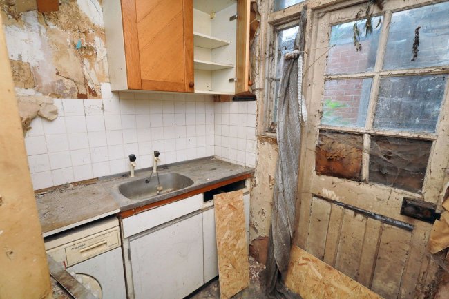 108 Fortune Gate Road, Willesden, London, NW10 9RG 8