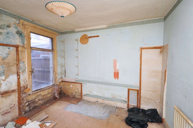 108 Fortune Gate Road, Willesden, London, NW10 9RG 8