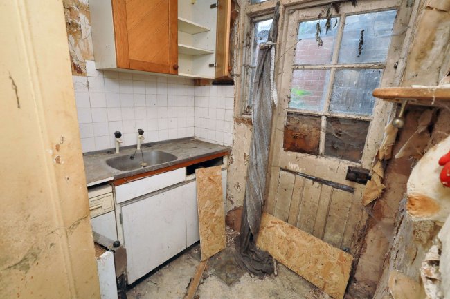 108 Fortune Gate Road, Willesden, London, NW10 9RG 8