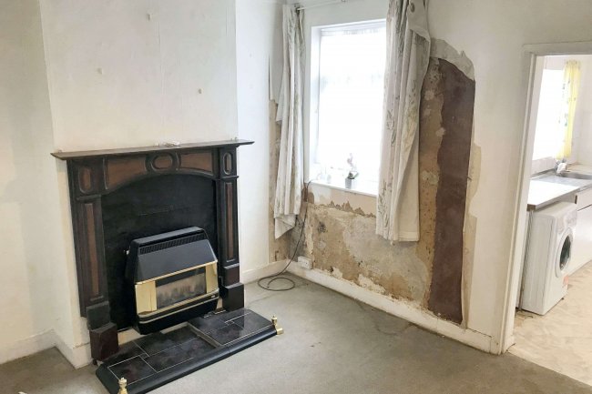 80 Salisbury Road, Grays, Essex, RM17 6DQ 3