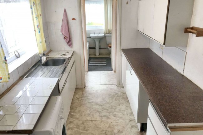 80 Salisbury Road, Grays, Essex, RM17 6DQ 3