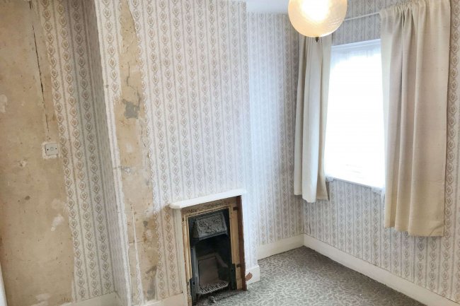 80 Salisbury Road, Grays, Essex, RM17 6DQ 3