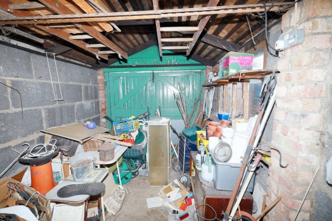 43 Cherrydown Close, Chingford, London, E4 8DY 6