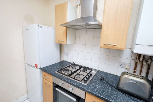 224a Hoe Street, Walthamstow, London,  E17 3AY 5