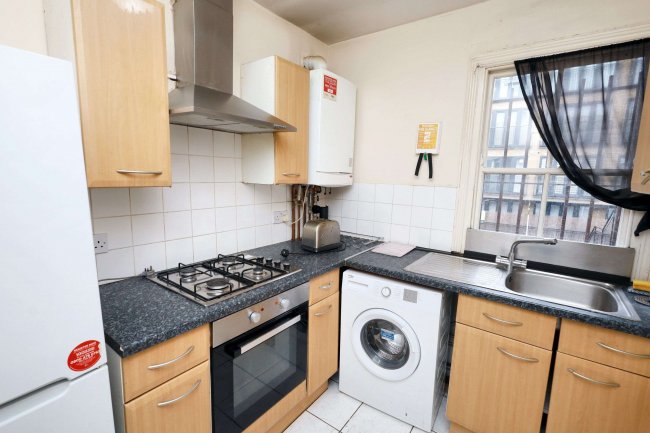 224a Hoe Street, Walthamstow, London,  E17 3AY 5