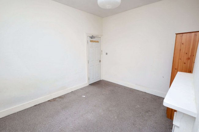 224a Hoe Street, Walthamstow, London,  E17 3AY 5