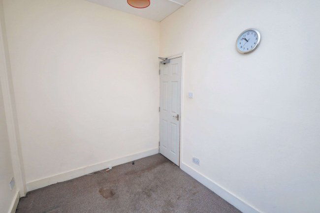 224a Hoe Street, Walthamstow, London,  E17 3AY 5