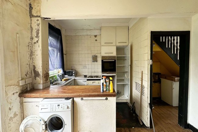 154 Torridon Road, Catford, London, SE6 1RD 9