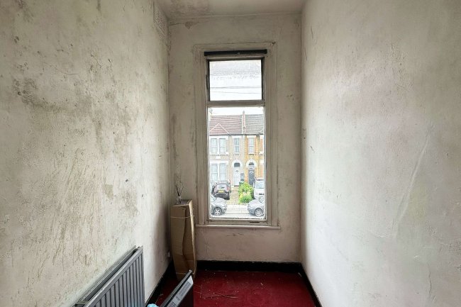 154 Torridon Road, Catford, London, SE6 1RD 9