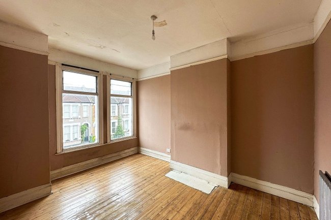 154 Torridon Road, Catford, London, SE6 1RD 9