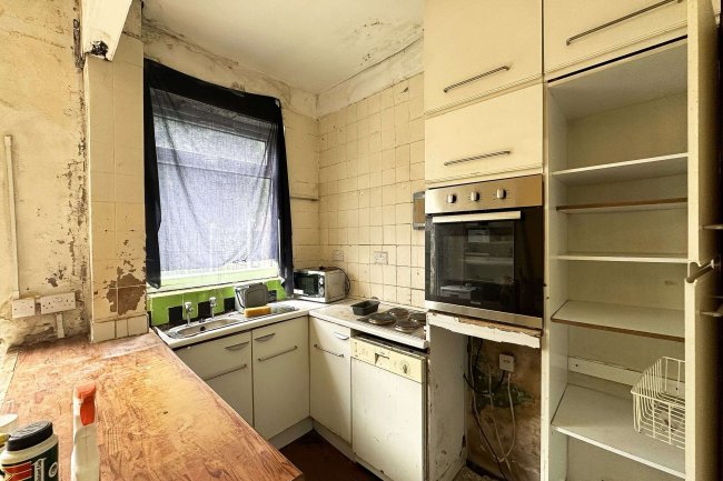 154 Torridon Road, Catford, London, SE6 1RD 9