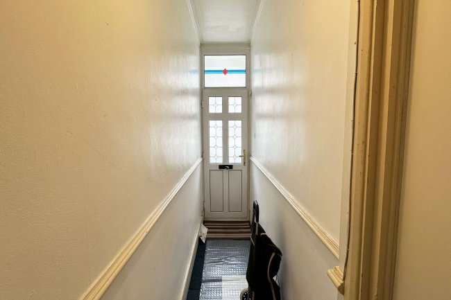 48a Laleham Road, Catford, London, SE6 2HU 4