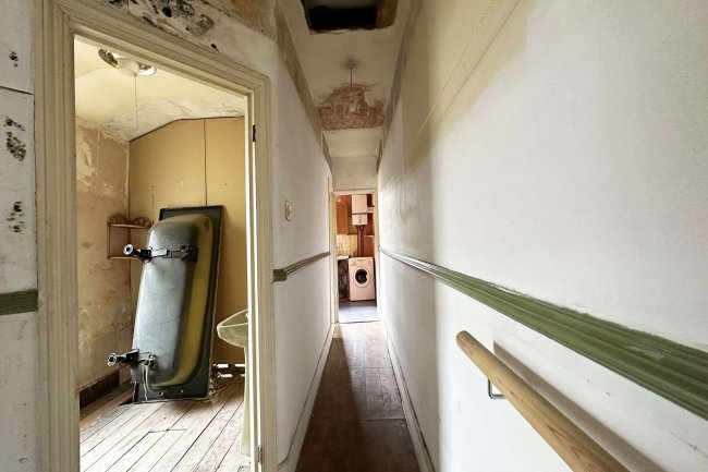 48a Laleham Road, Catford, London, SE6 2HU 4