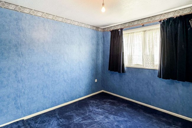 44 Holyrood Crescent, St Albans, AL1 2LT 1