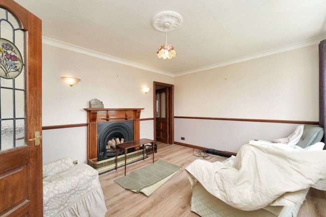 108 Bushy Hill Drive, Guildford, Surrey, GU1 2UH 10