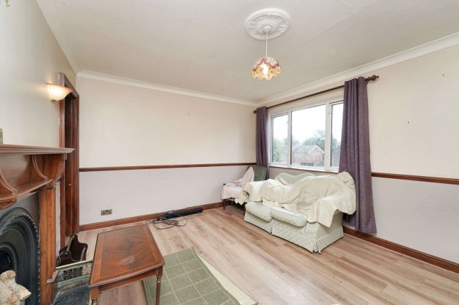 108 Bushy Hill Drive, Guildford, Surrey, GU1 2UH 10
