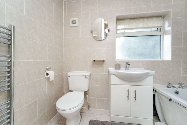 108 Bushy Hill Drive, Guildford, Surrey, GU1 2UH 10