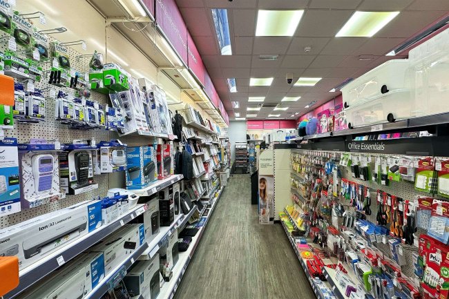 50 52 & 54 High Street, Staines-Upon-Thames, TW18 4DY 8