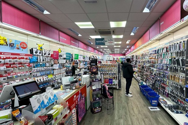 50 52 & 54 High Street, Staines-Upon-Thames, TW18 4DY 8