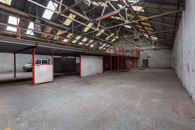 33 Milton Avenue, Croydon, CR0 2BP 4