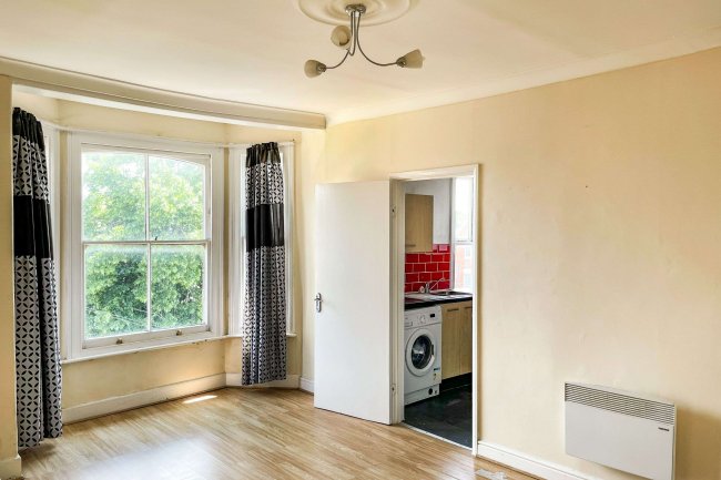 Flat 6, 55 Christchurch Street, Ipswich, Suffolk, IP4 2DF 7