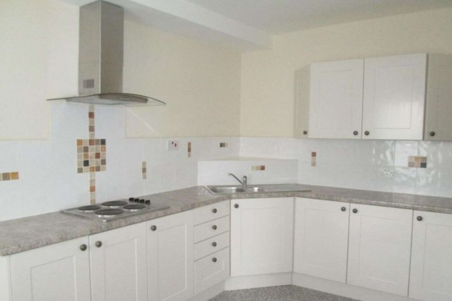 4 Elm Road, Fenland, Wisbech, Cambridgeshire PE13 2TB 10
