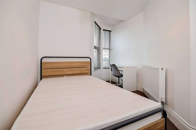 167 Marton Road, Middlesbrough, TS4 2EN 5