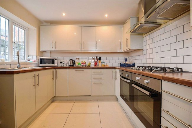 167 Marton Road, Middlesbrough, TS4 2EN 5