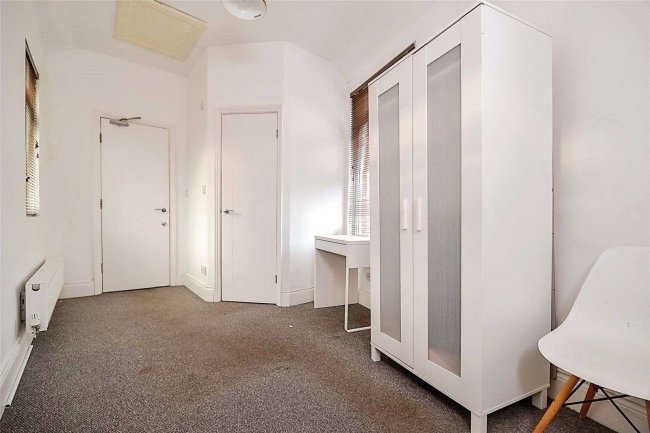 23 Crescent Road, Middlesbrough, TS1 4QN 6