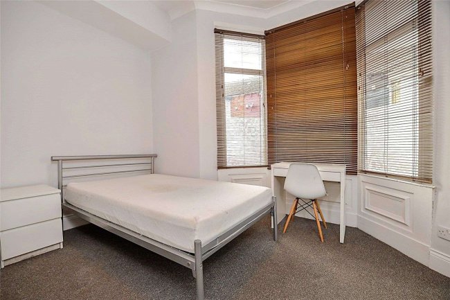 23 Crescent Road, Middlesbrough, TS1 4QN 6