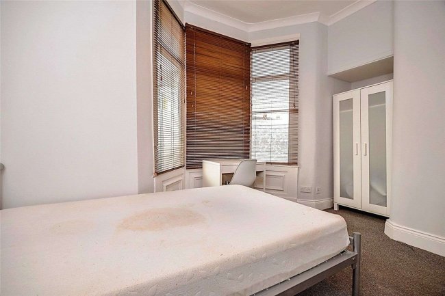 23 Crescent Road, Middlesbrough, TS1 4QN 6