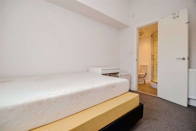 23 Crescent Road, Middlesbrough, TS1 4QN 6