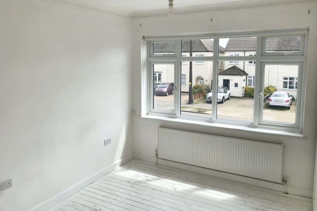 49 Church Road, Benfleet, Essex, SS7 4BP 1