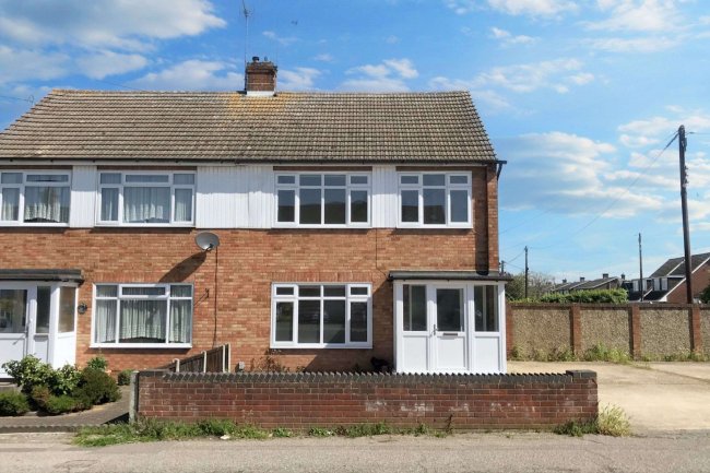 49 Church Road, Benfleet, Essex, SS7 4BP 1