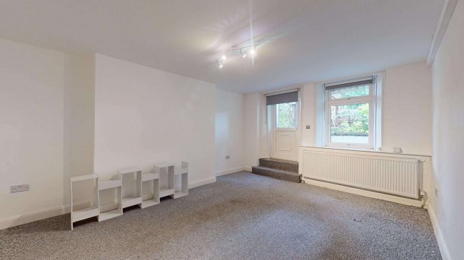 72d Finchley Lane, Hendon, London, NW4 1DH 5