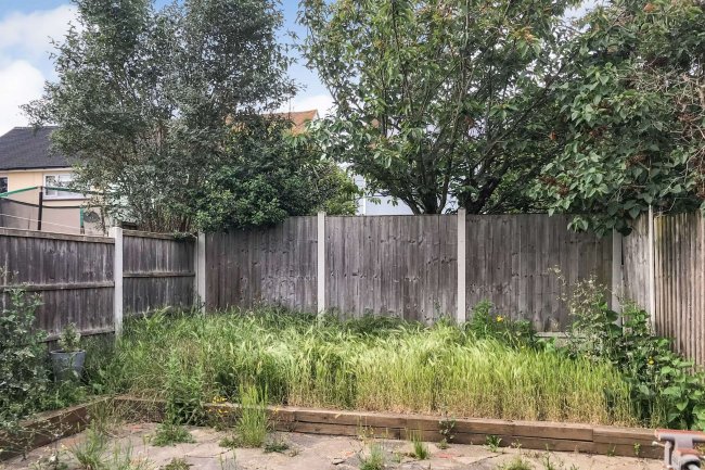 17 Lornes Close, Southend-on-Sea, Essex, SS2 4PX 6